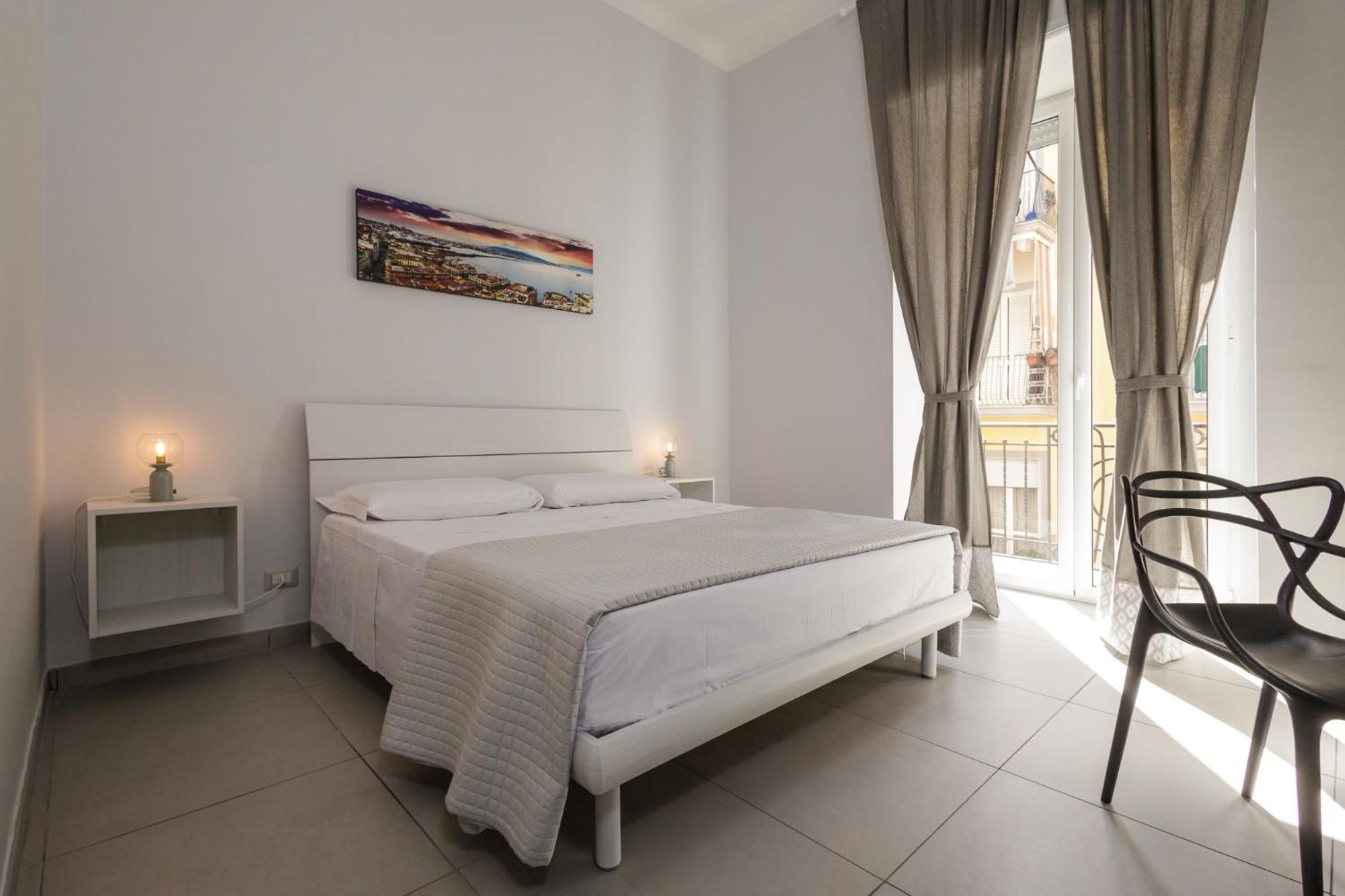 מלון נאפולי Caroline'S House מראה חיצוני תמונה