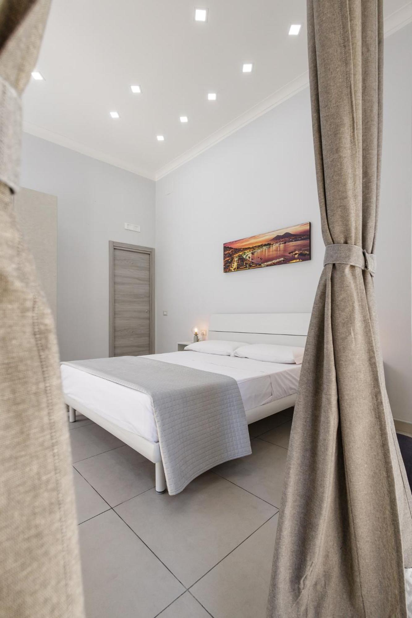 מלון נאפולי Caroline'S House מראה חיצוני תמונה